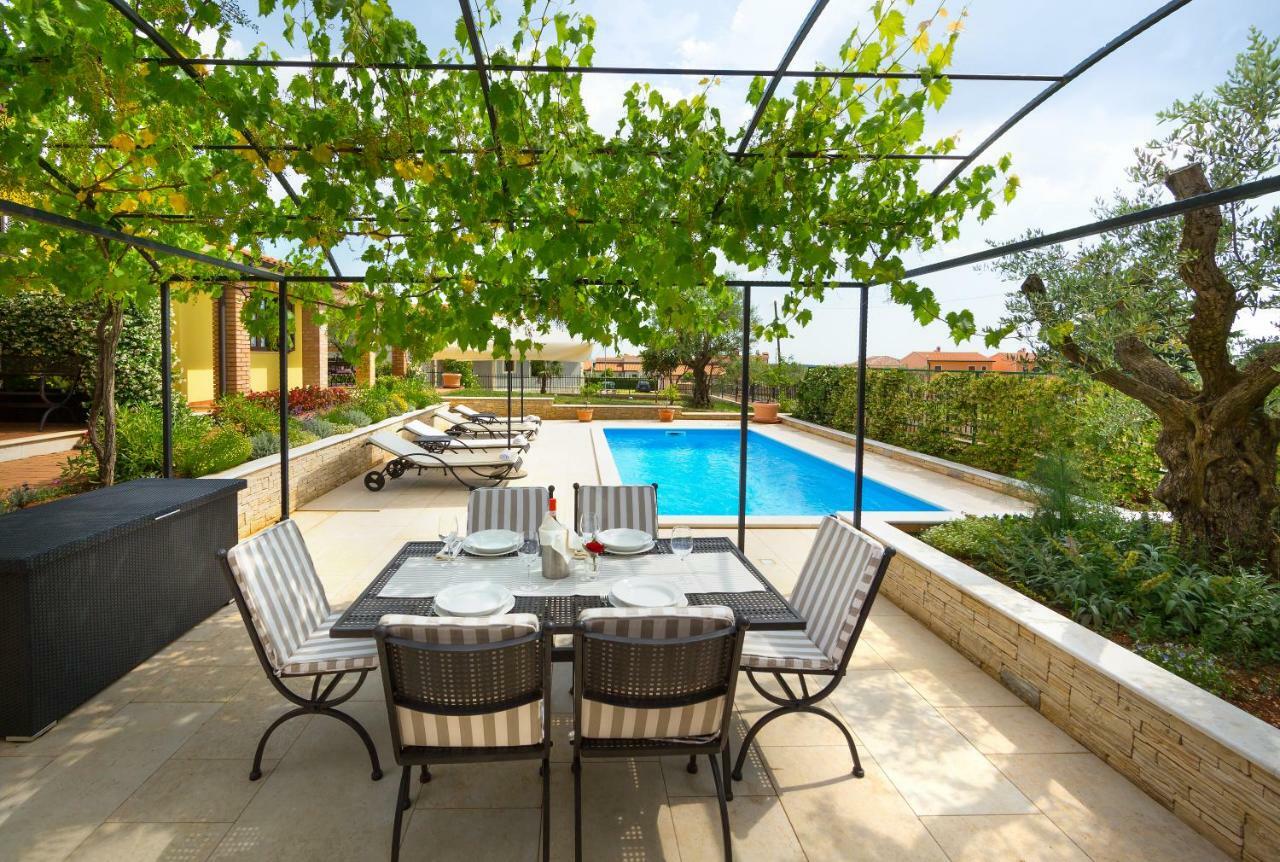 Apartmani Hrelja Labinci Εξωτερικό φωτογραφία